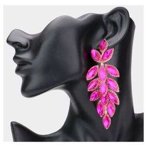New! Elegant Pink Leaf Drop Earrings 🔥